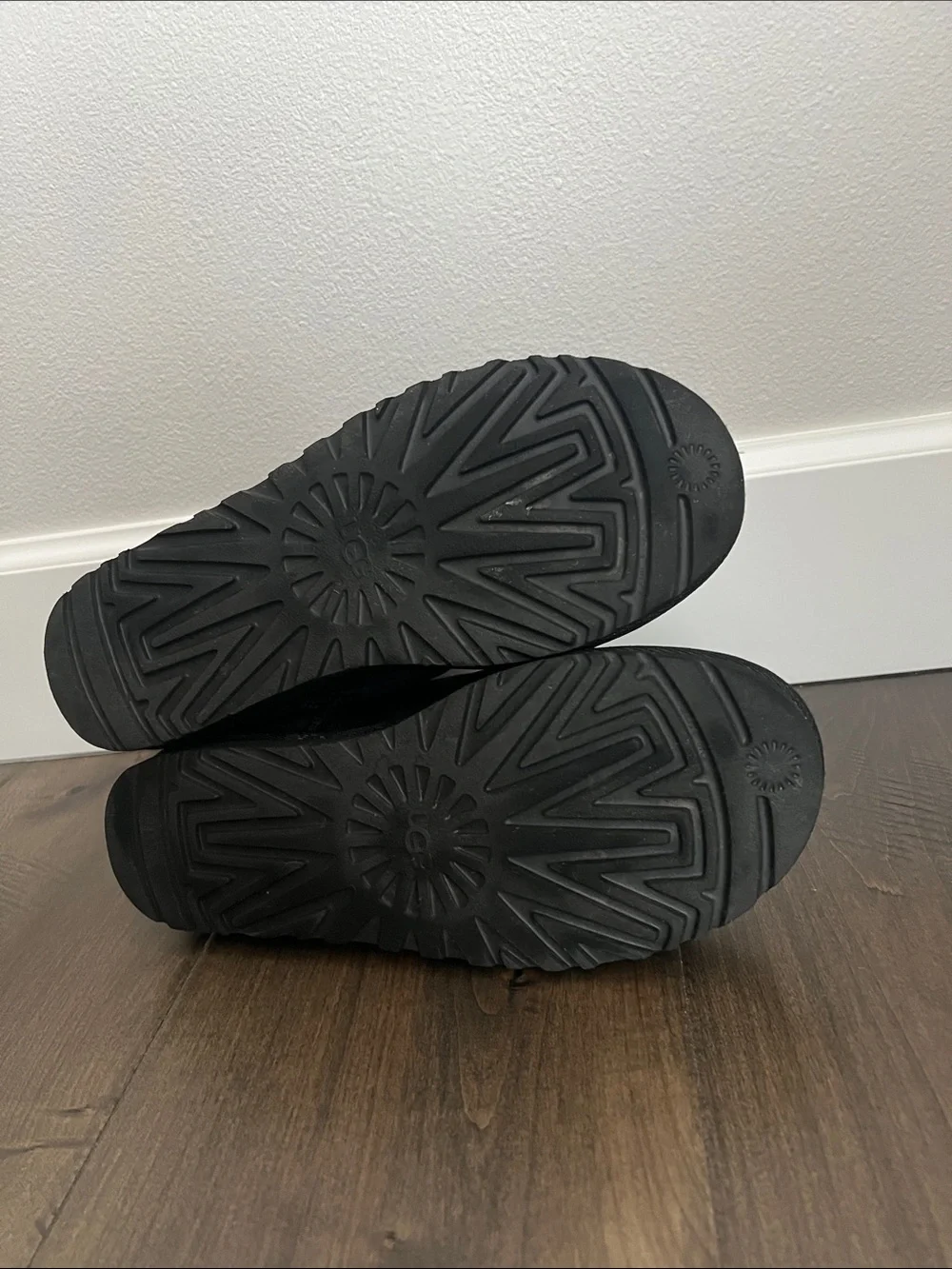 Black short UGG boots